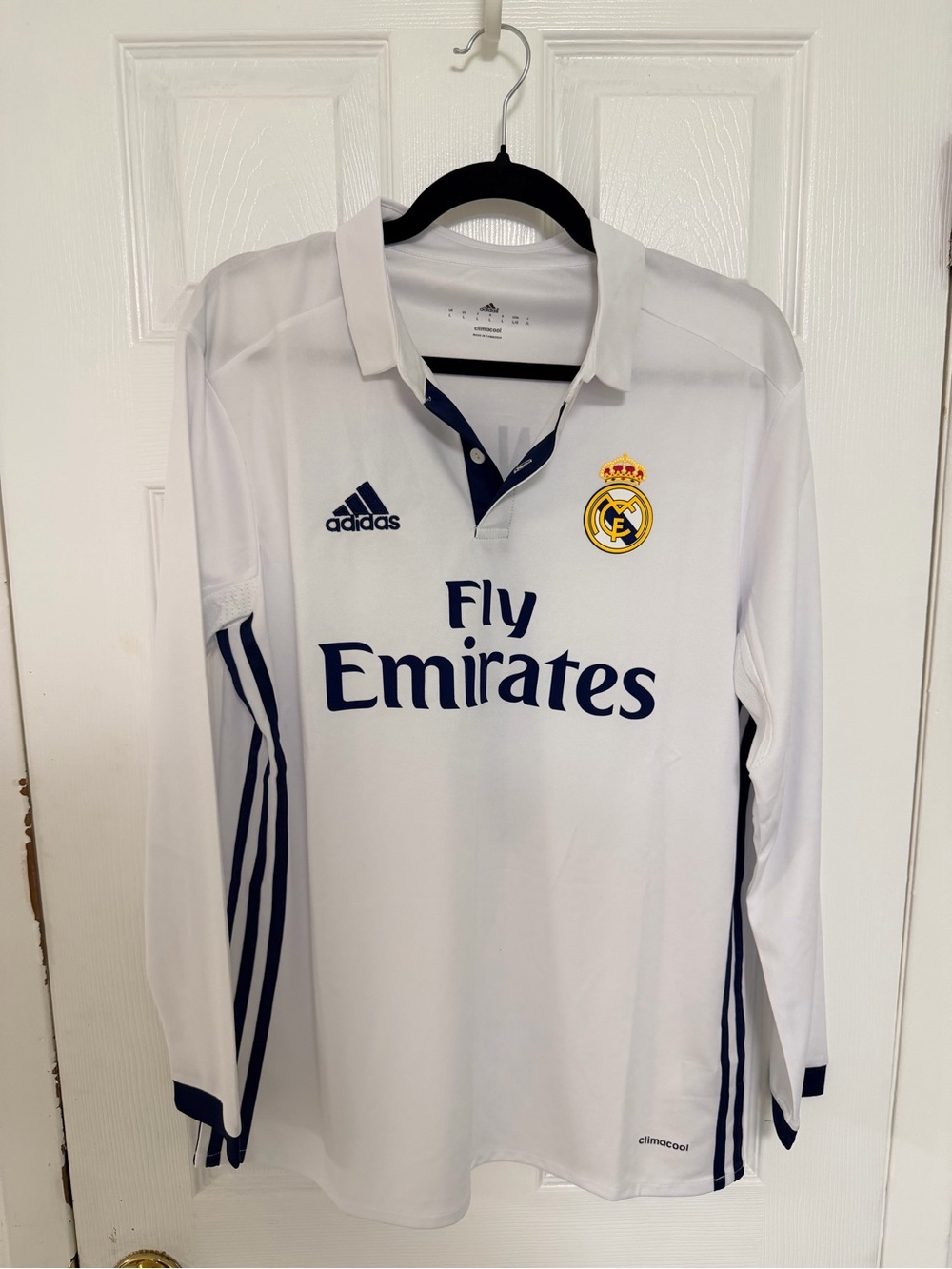 Real Madrid 2016–17 Home Jersey (Long Sleeve) – #7 Cristiano Ronaldo size S
